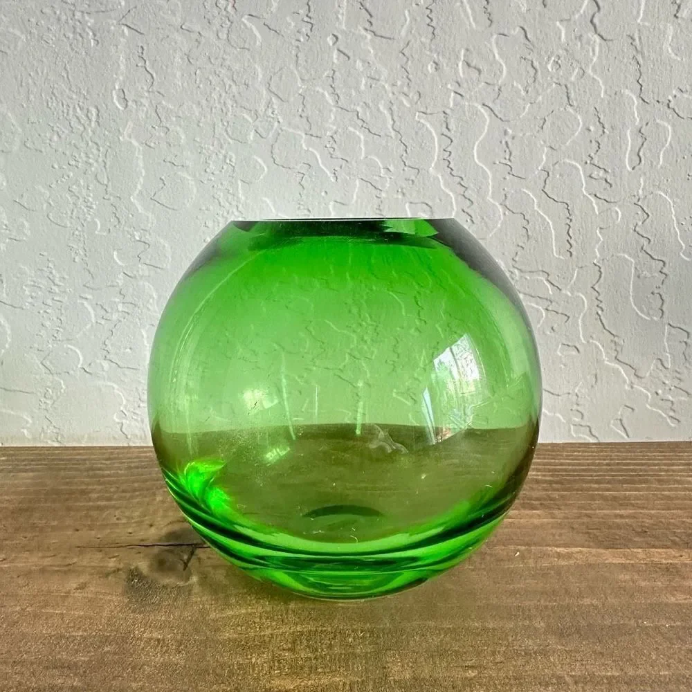 Tarnow Fine Crystal Art Glass Flower‎ Vase Made in Poland Emerald Green 4.5" - Picture 2 of 6